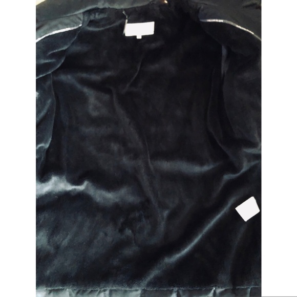 Calvin Klein black down puffer jacket - Picture 9 of 11
